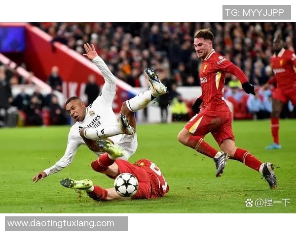 欧冠足球盛宴即将开启各大豪门争夺荣耀之战引发全球关注